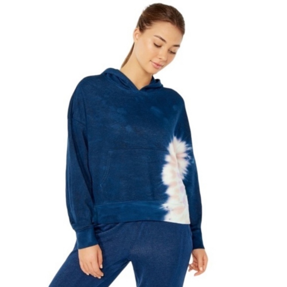 ❌SOLD❌NWT WILDFOX Hadley Blue Tie-Dye Pullover Hoodie - Picture 1 of 12